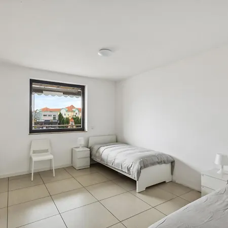 Monteur - Fuer Bis Zu 7 Personen In 64569 - Gg09 * Nauheim